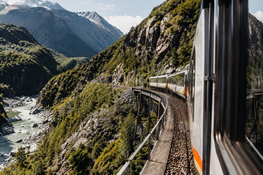 10 Most Scenic Train Journeys in New Zealand Ranked moamoa10