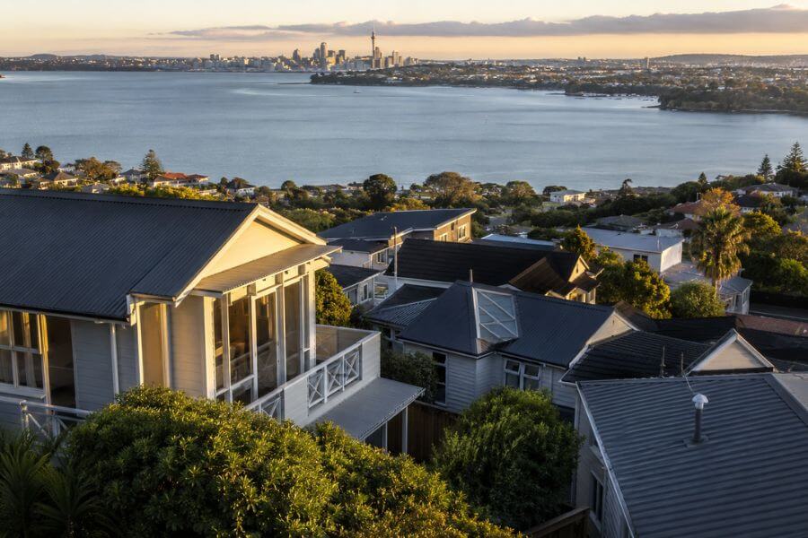 8 Cheapest Suburbs in Auckland to Find a Great Holiday Home or Bach Rental moamoa10
