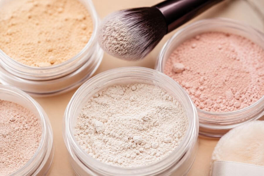 Read more about the article Why Talc-Free Setting Powders Are Overtaking the Beauty Industry