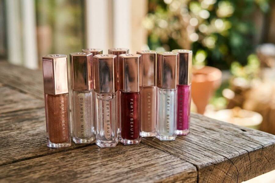 Read more about the article 7 Best Fenty Beauty Gloss Bomb Formulas for Maximum Shine